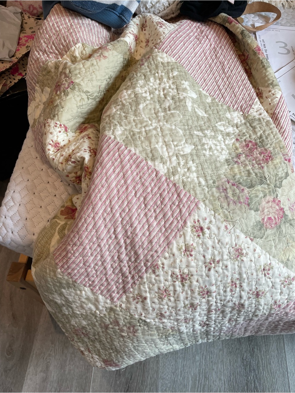 patchwork reversible quilt as is (some pilling)